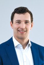 Martin Moisel, Leiter der Veolia-Niederlassung in Döbeln Ein Mann mit braunen Haaren, der freundlich in die Kamera lächelt. Er trägt einen Anzug.